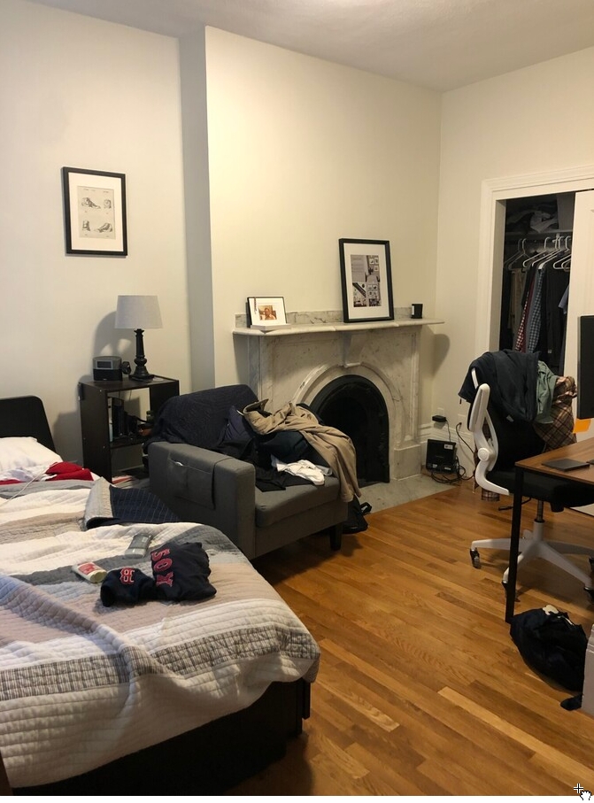 62 West Cedar St, Beacon Hill