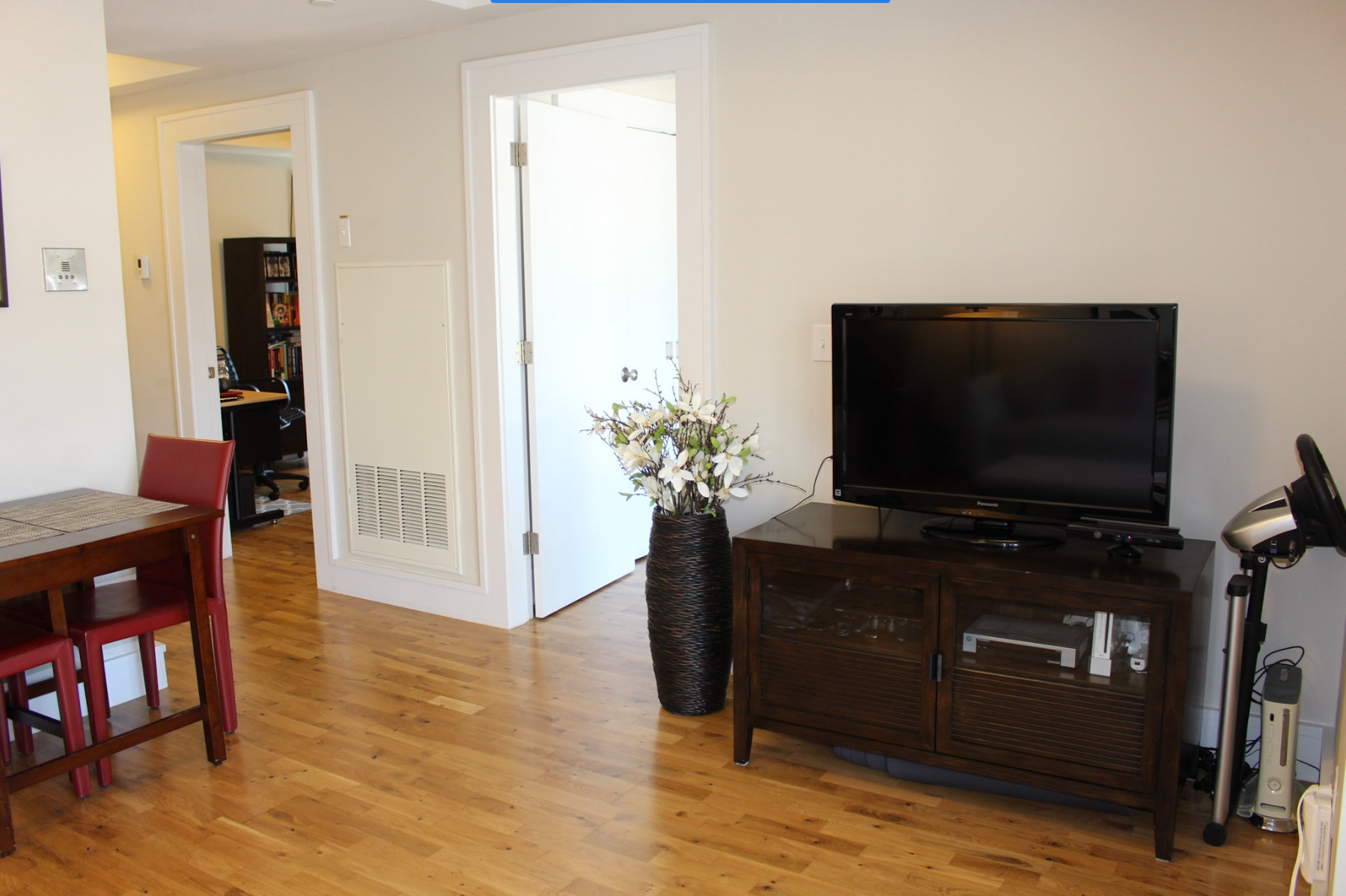 126 Charles St, East Cambridge