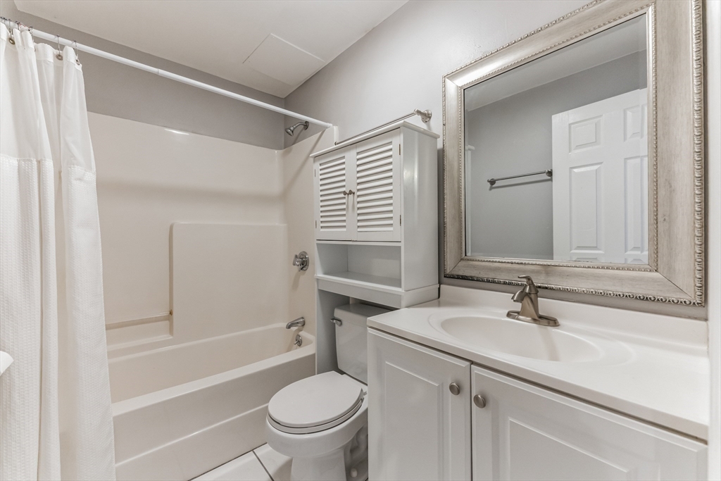 275 Chelsea, East Boston