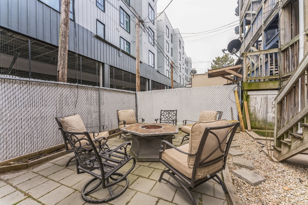 275 Chelsea, East Boston