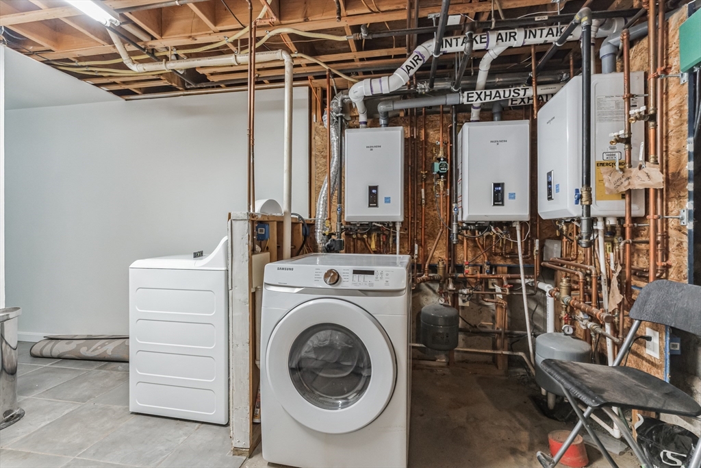 275 Chelsea, East Boston