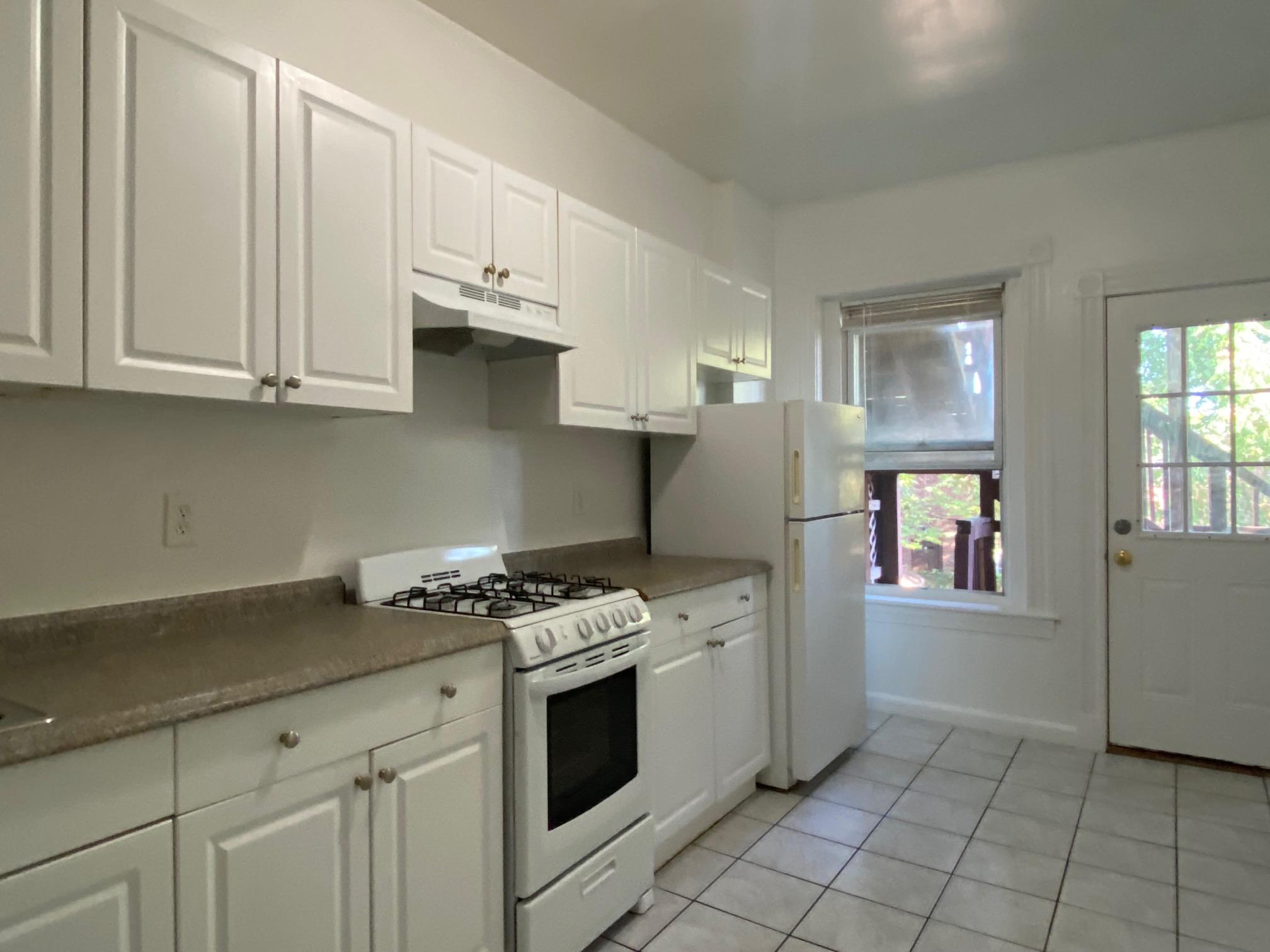 81 Brighton Ave, Allston