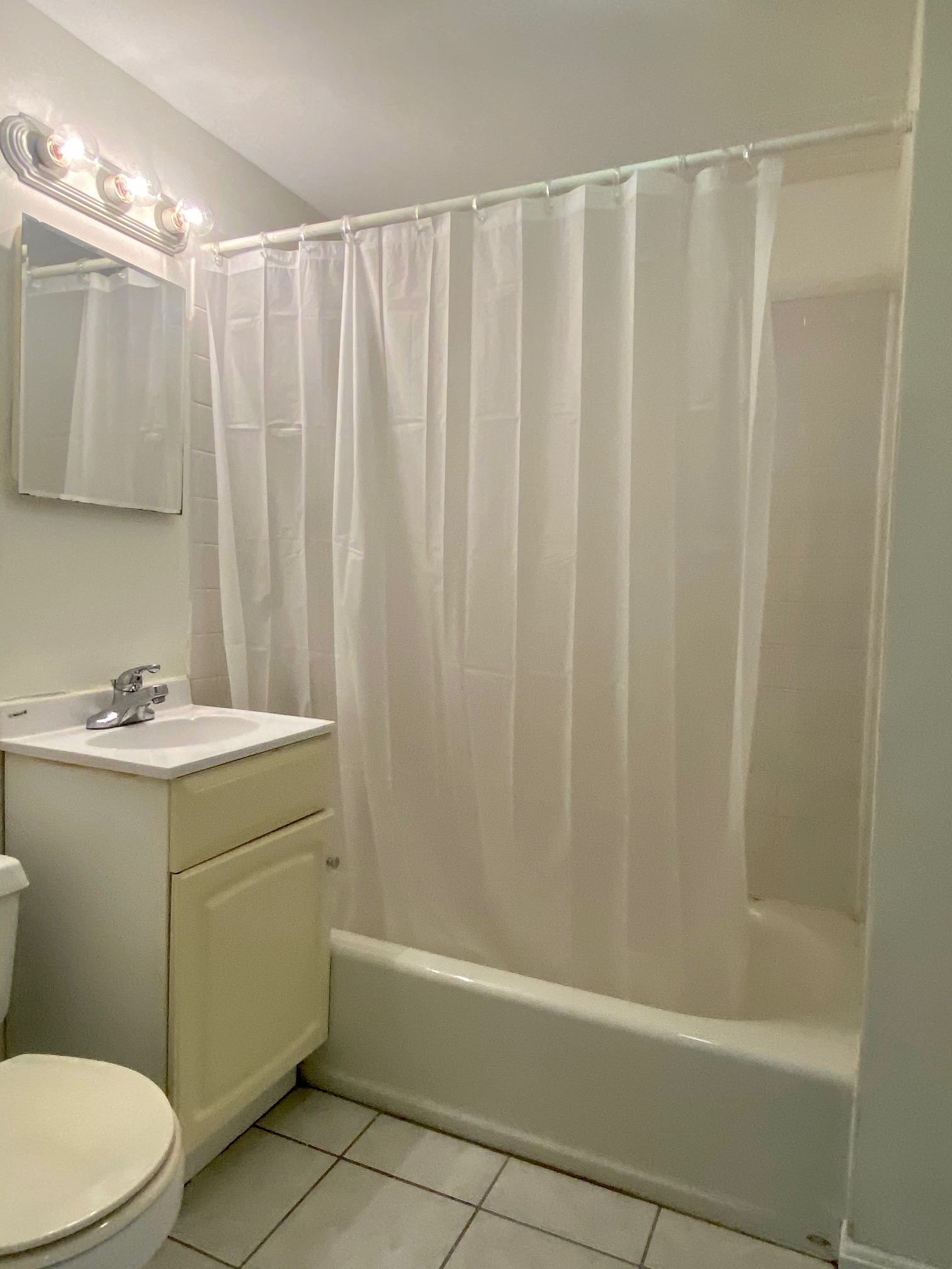 77 Brighton Ave, Allston