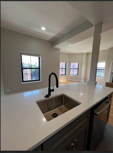 557 Columbus Ave, South End