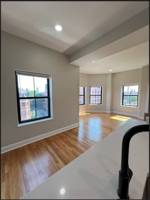 557 Columbus Ave, South End