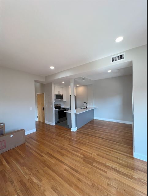 557 Columbus Ave, South End