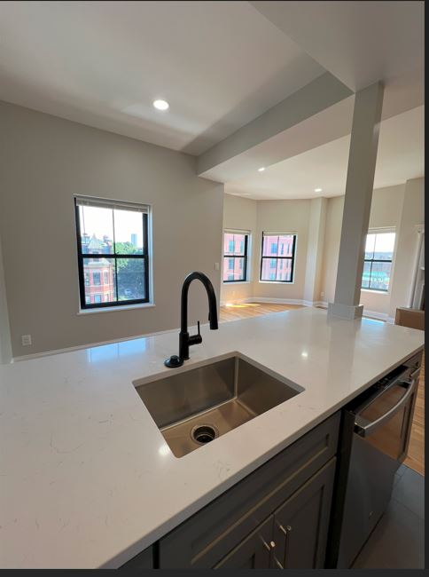 557 Columbus Ave, South End