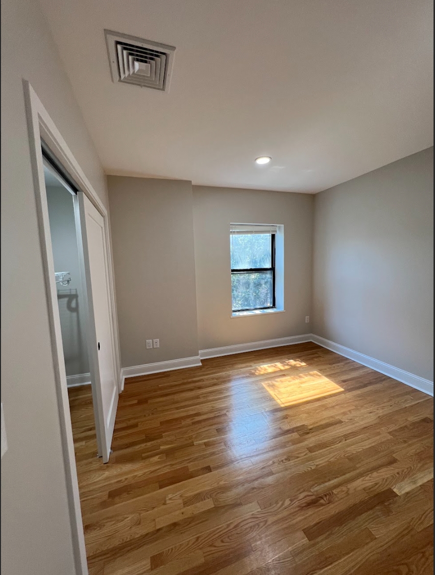 557B Columbus Ave, South End