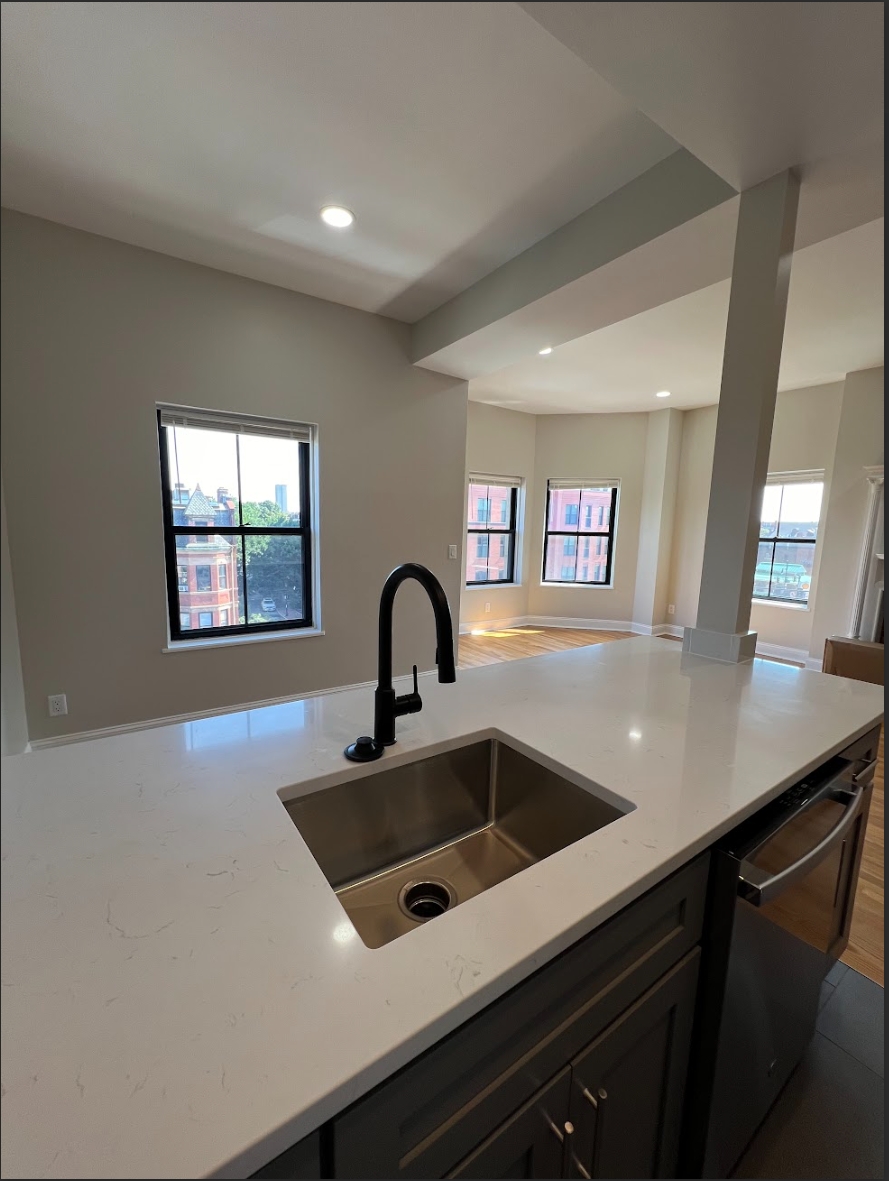 557B Columbus Ave, South End