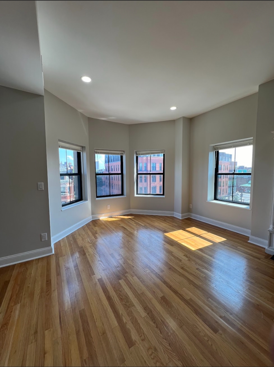 557B Columbus Ave, South End