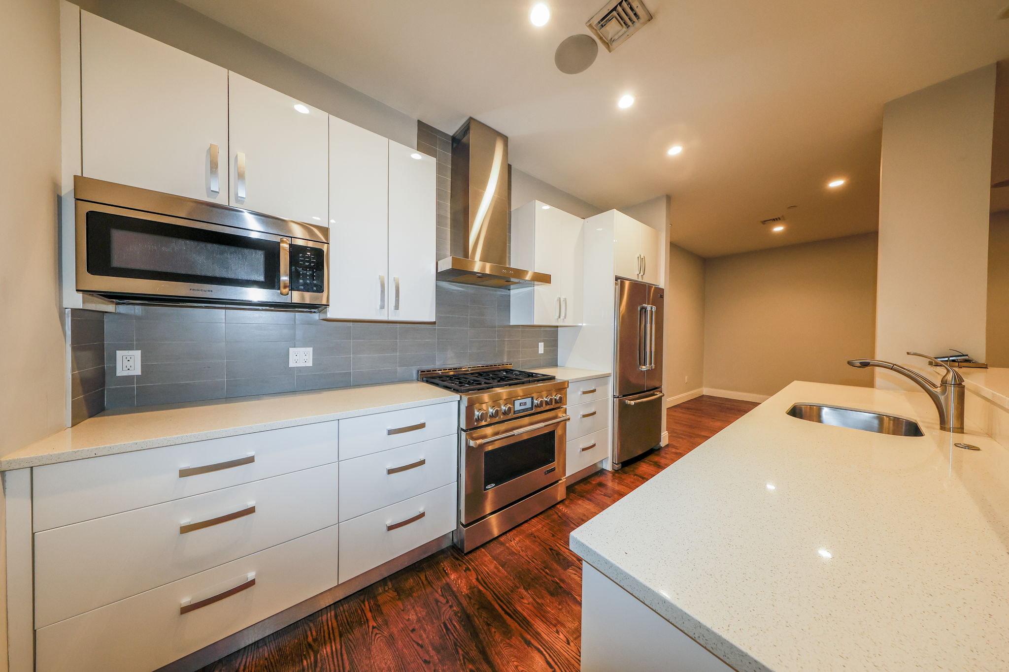 225 Dorchester St, South Boston