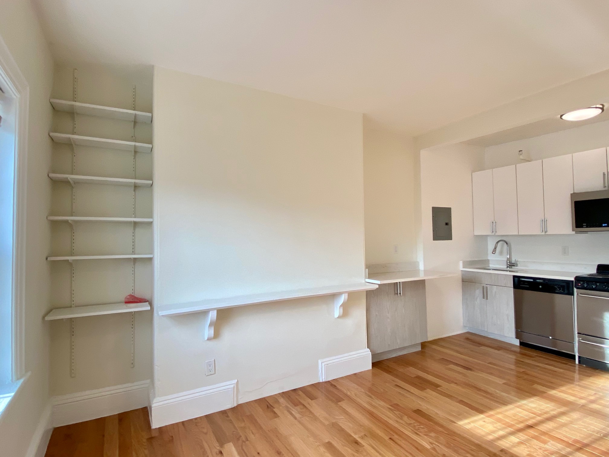 92 Charles St, Beacon Hill