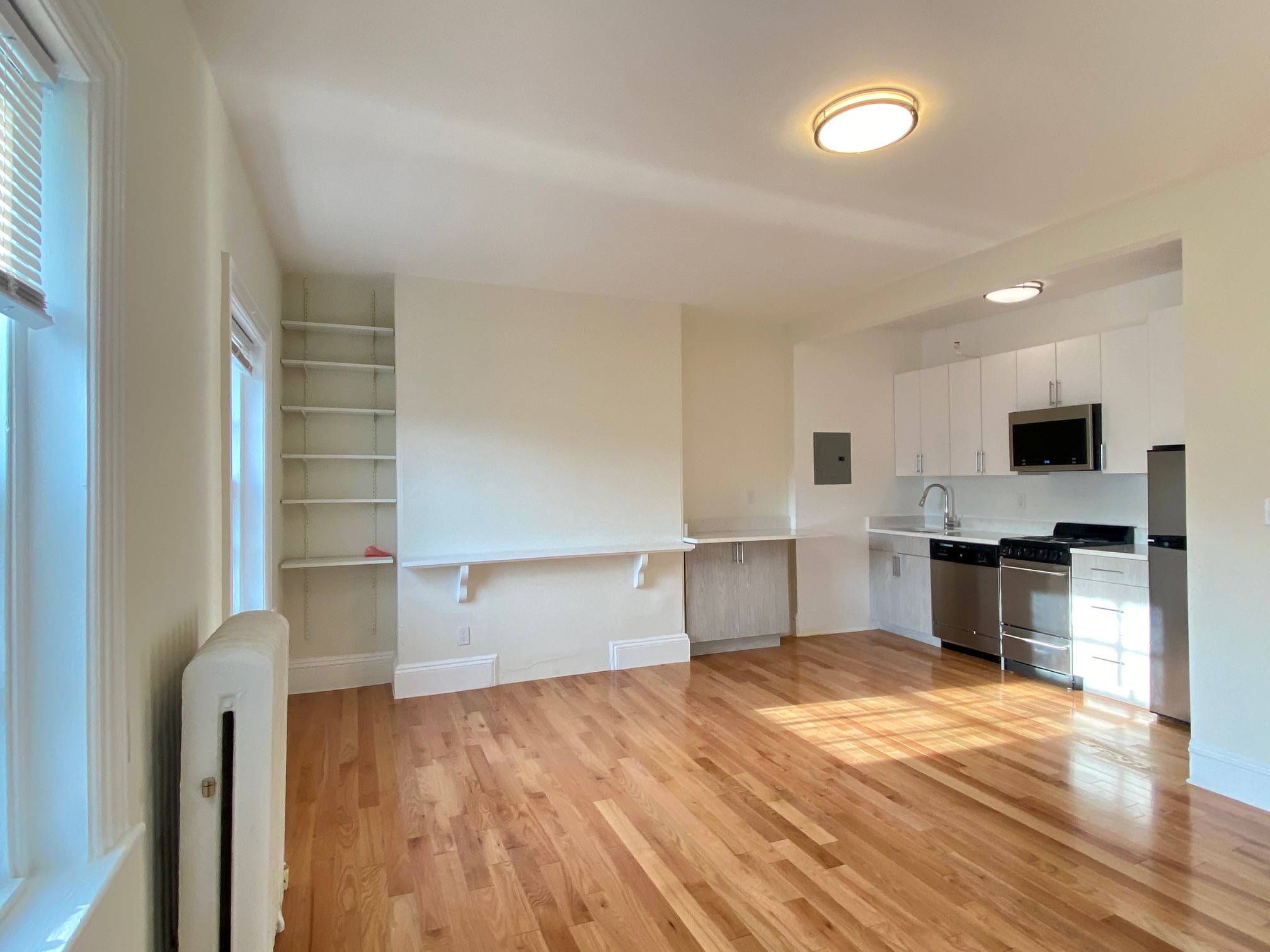 92 Charles St, Beacon Hill