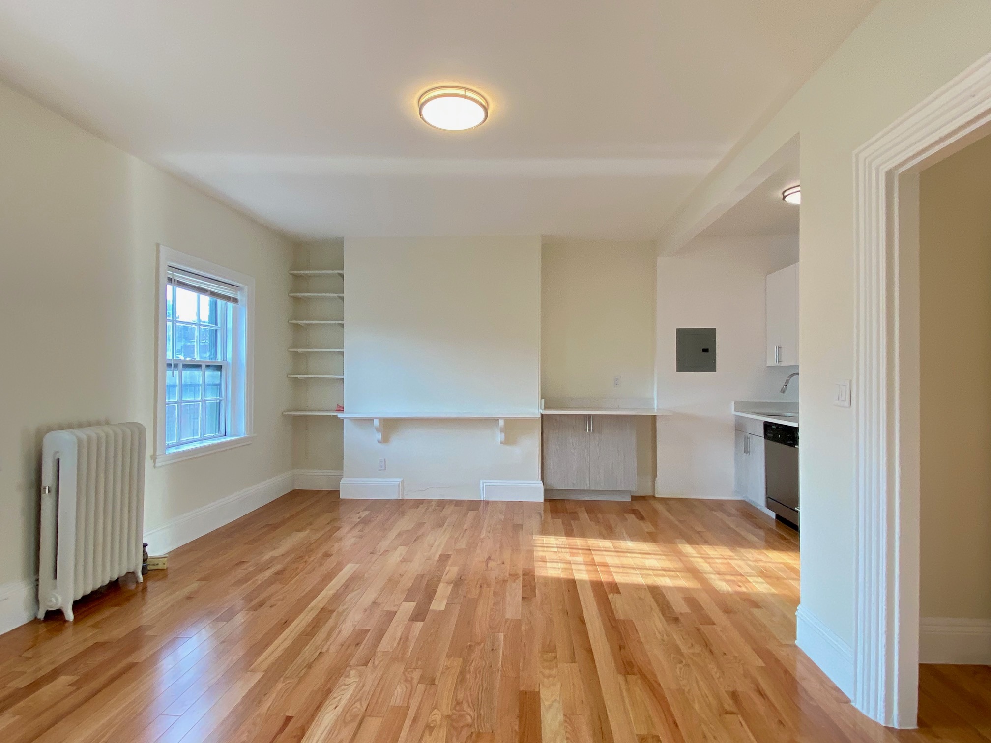 92 Charles St, Beacon Hill