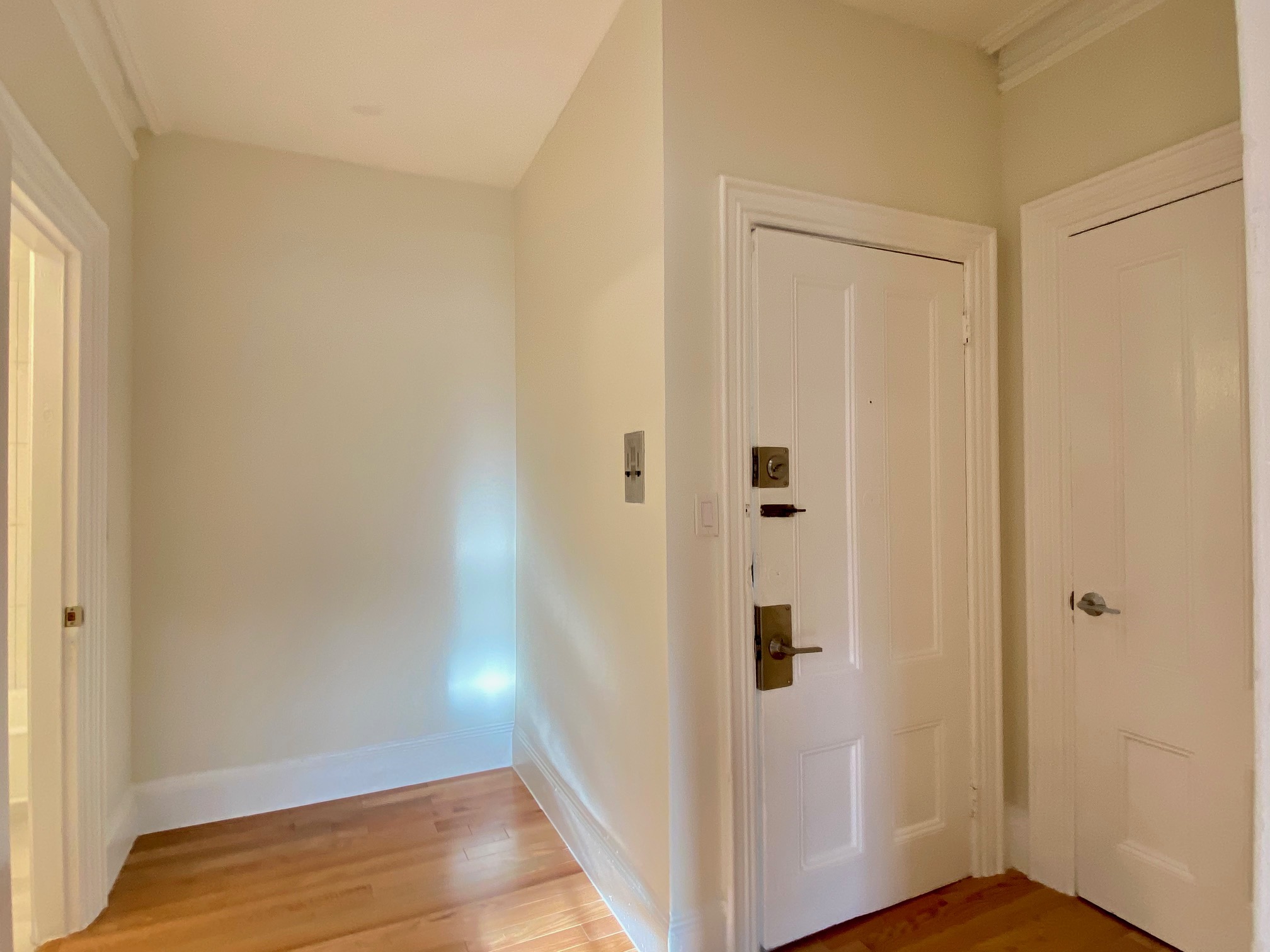 92 Charles St, Beacon Hill