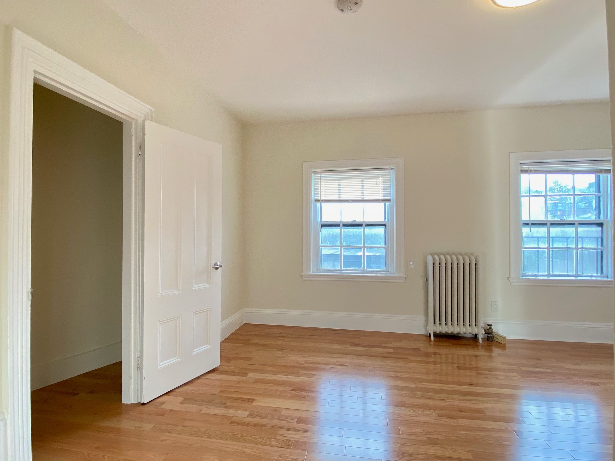 92 Charles St, Beacon Hill