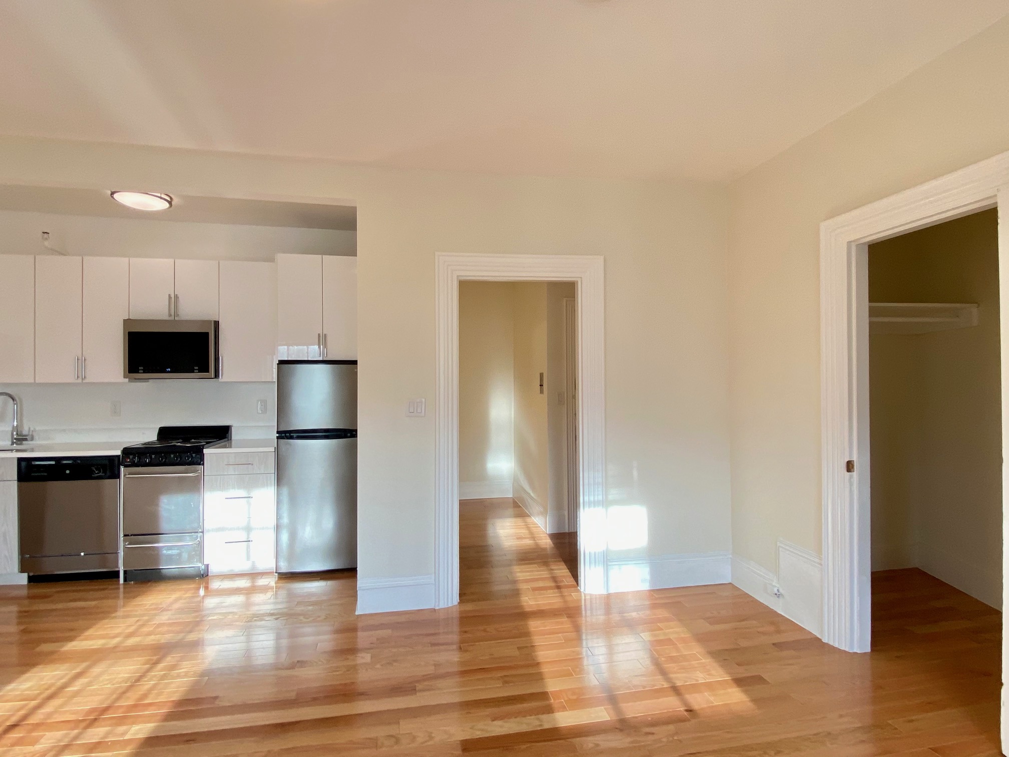 92 Charles St, Beacon Hill