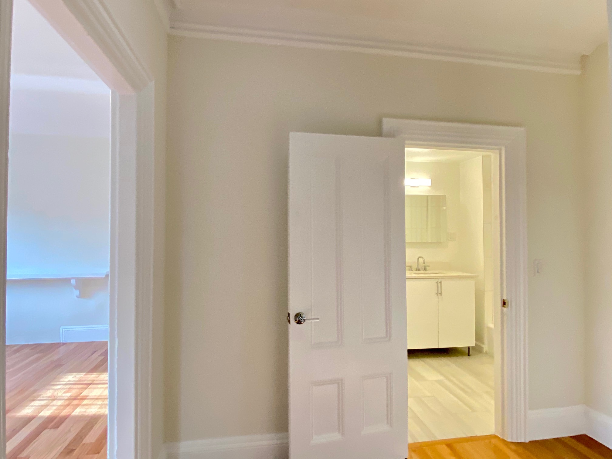 92 Charles St, Beacon Hill