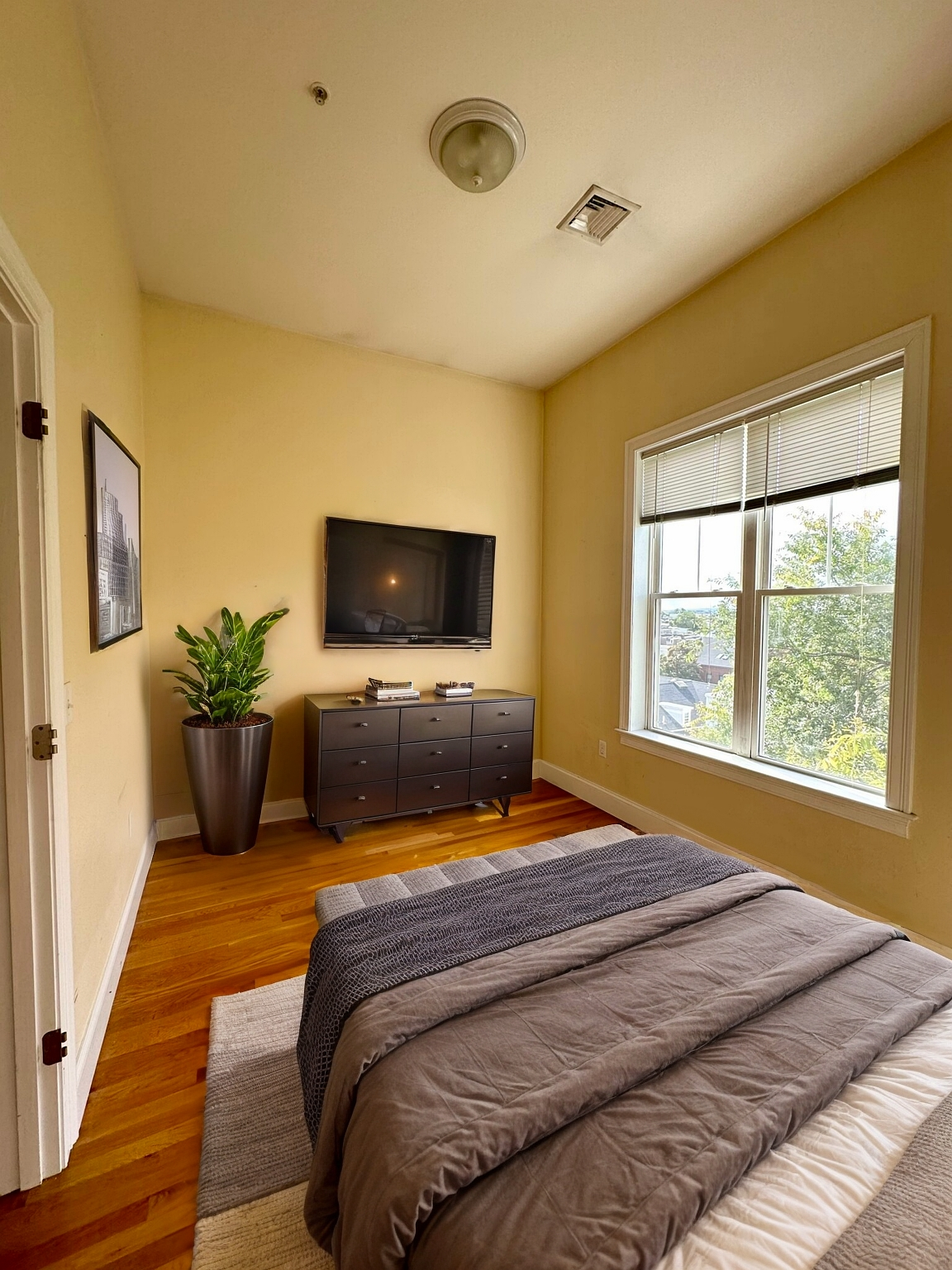 395 West Broadway, South Boston