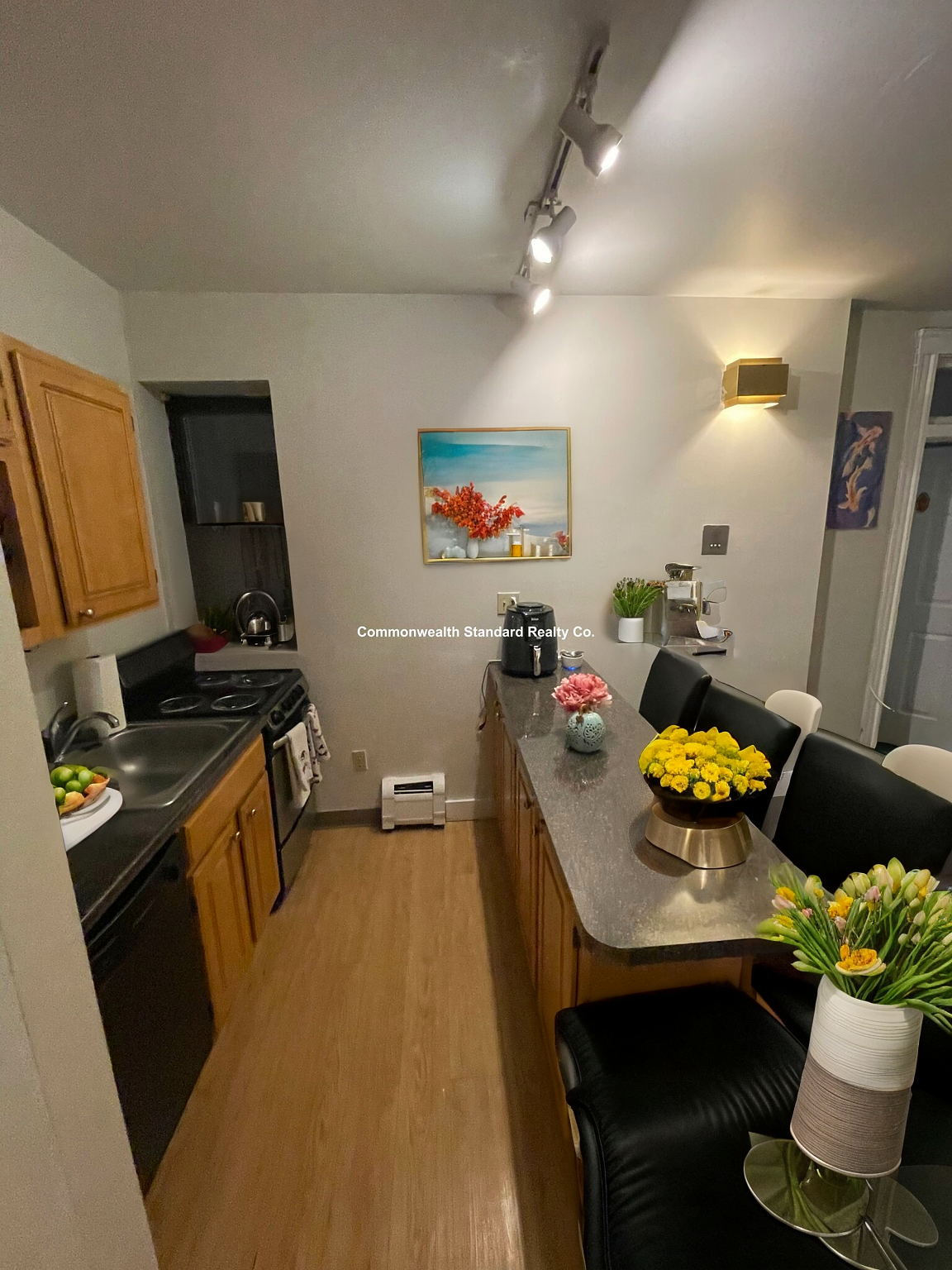 833 Beacon St, Fenway