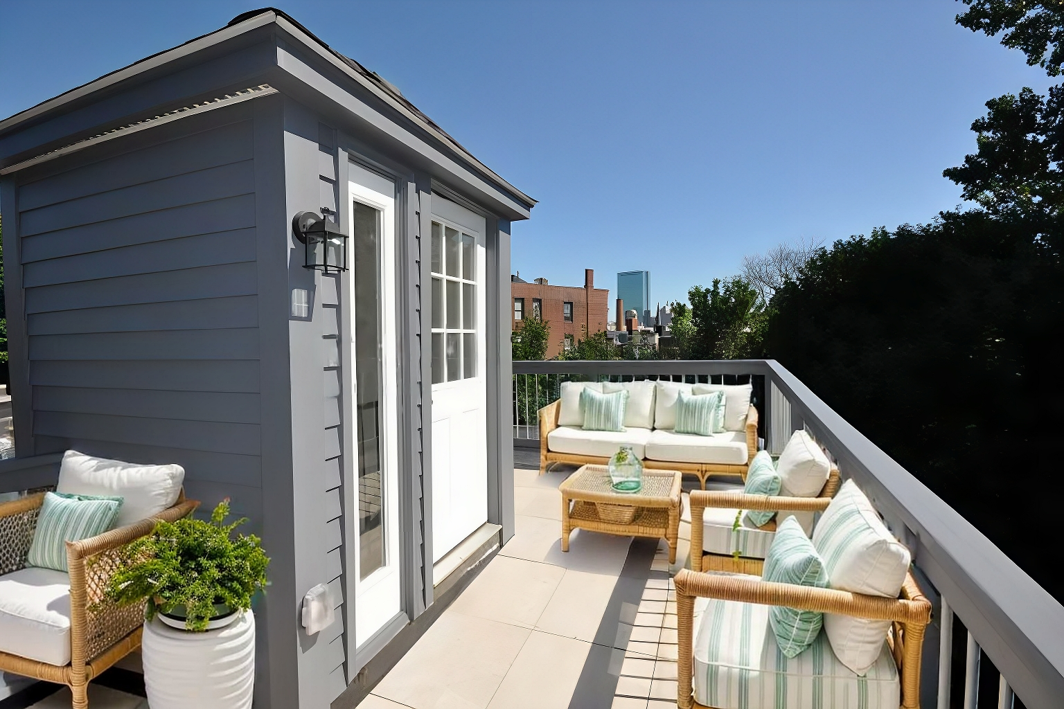 22 Sussex St, Roxbury