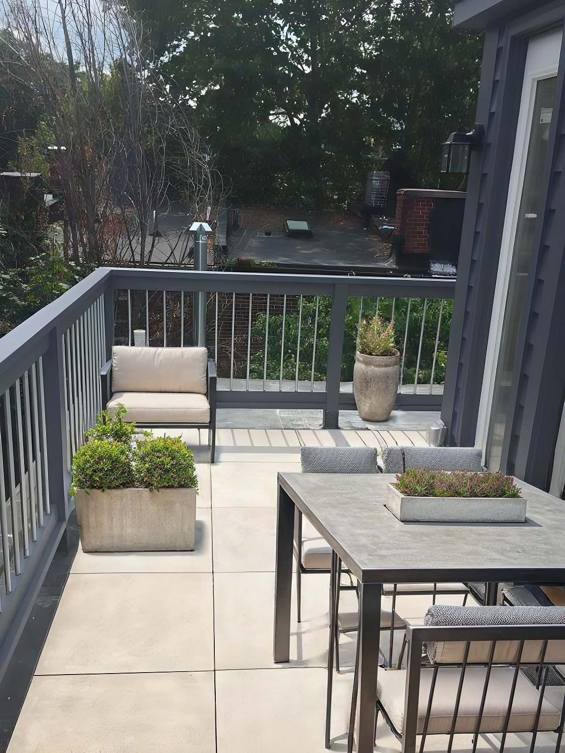 22 Sussex St, Roxbury