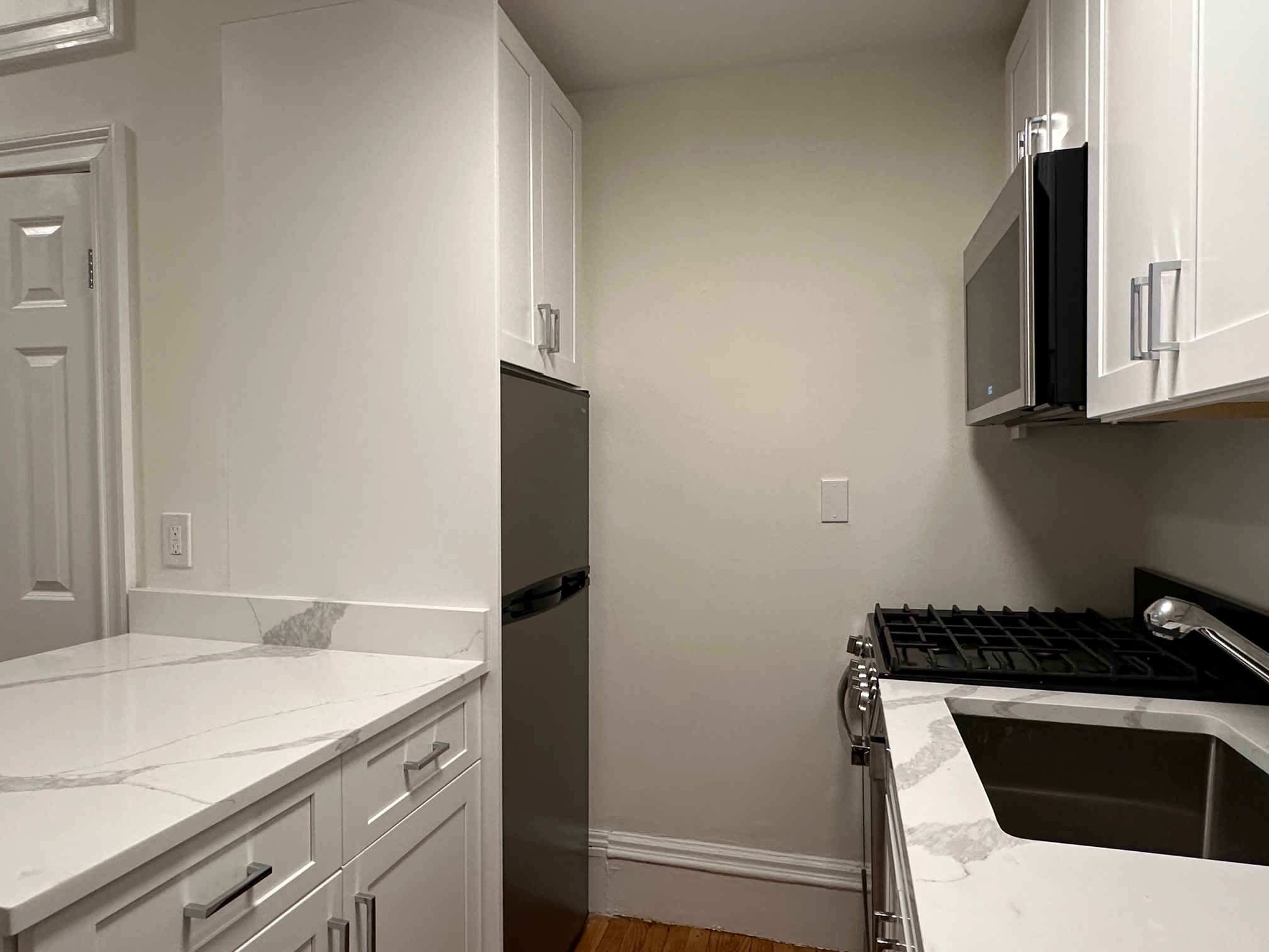 86 Charles St, Beacon Hill