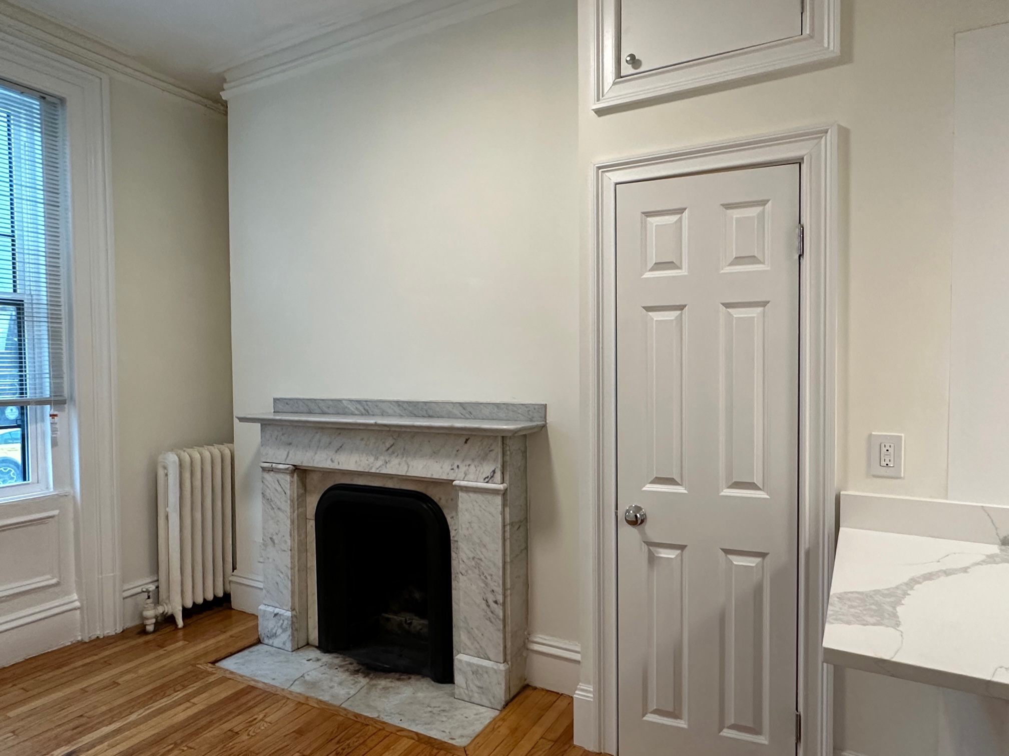 86 Charles St, Beacon Hill