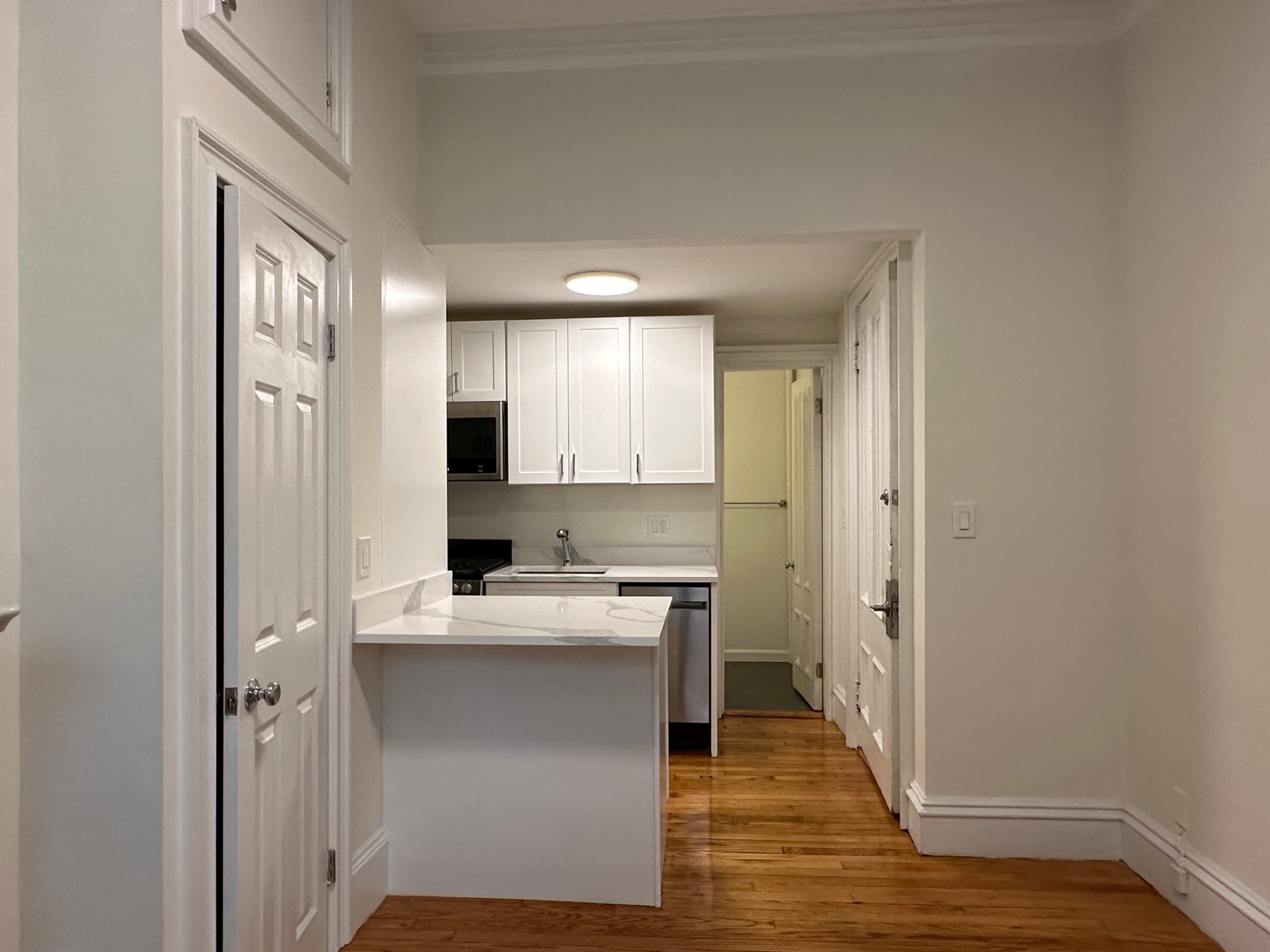 86 Charles St, Beacon Hill