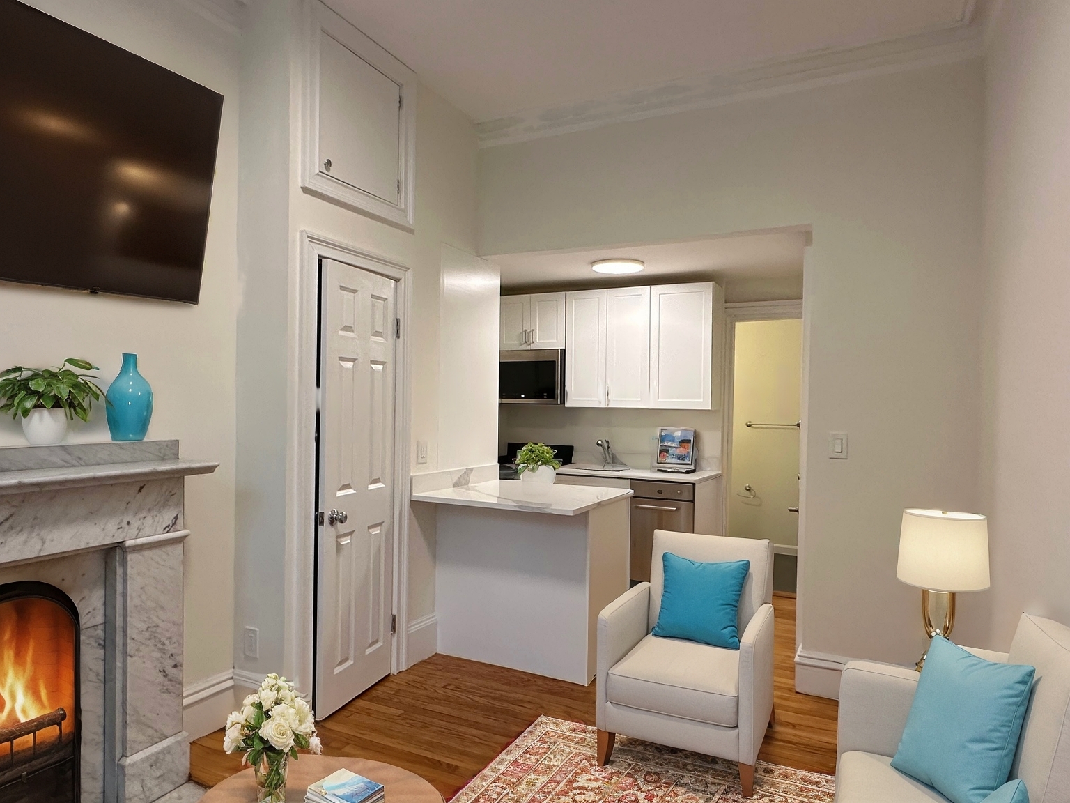 86 Charles St, Beacon Hill