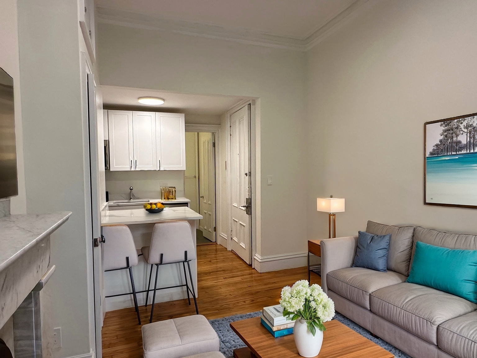 86 Charles St, Beacon Hill