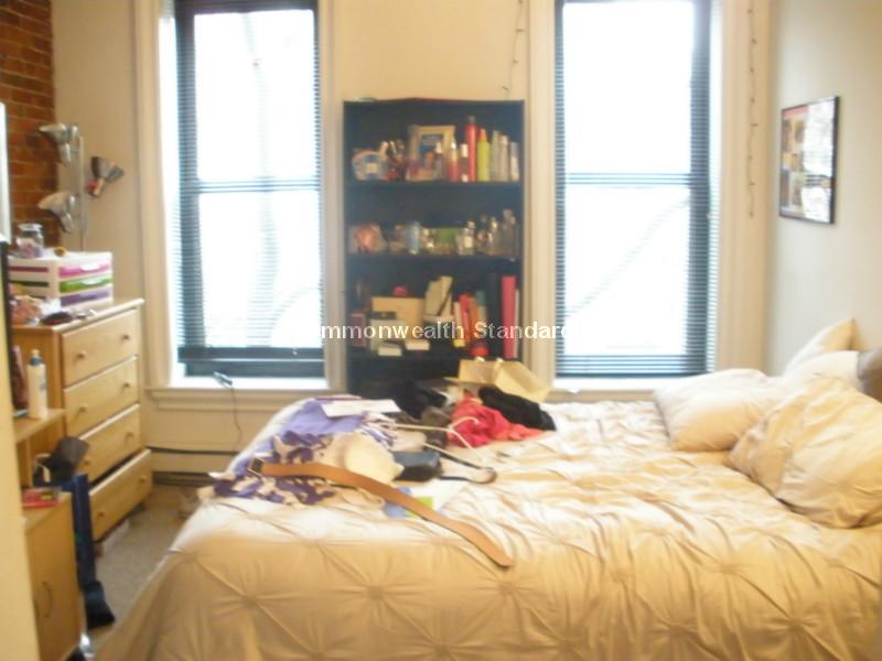 23 Cortes St, Back Bay