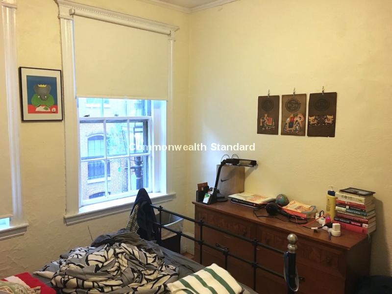 127 Myrtle St, Beacon Hill