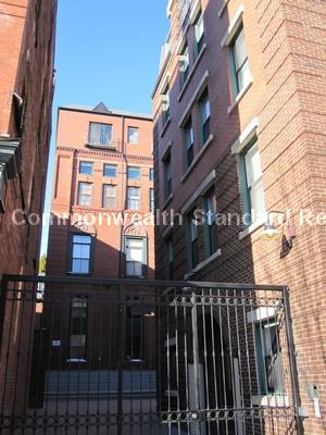 1661 Washington St, South End
