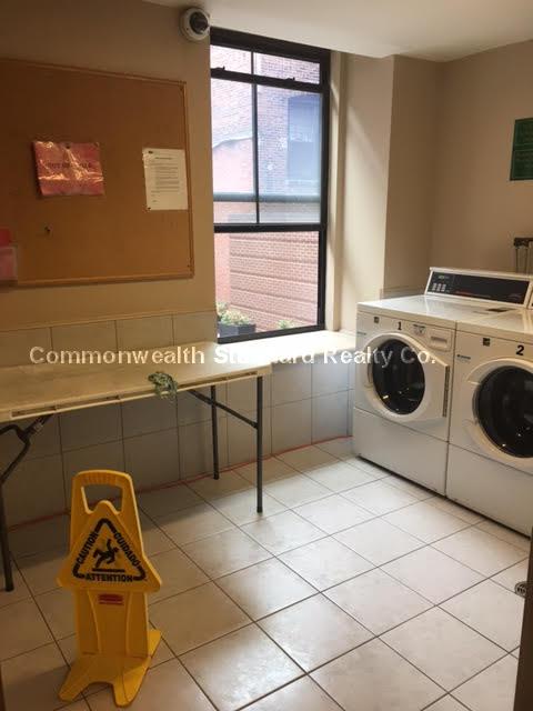 1661 Washington St, South End