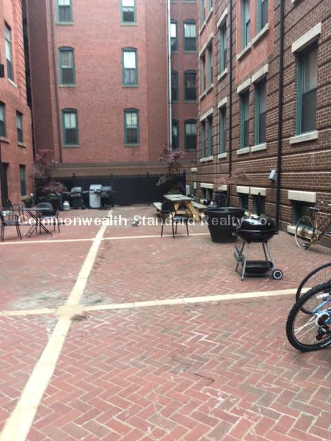 1661 Washington St, South End