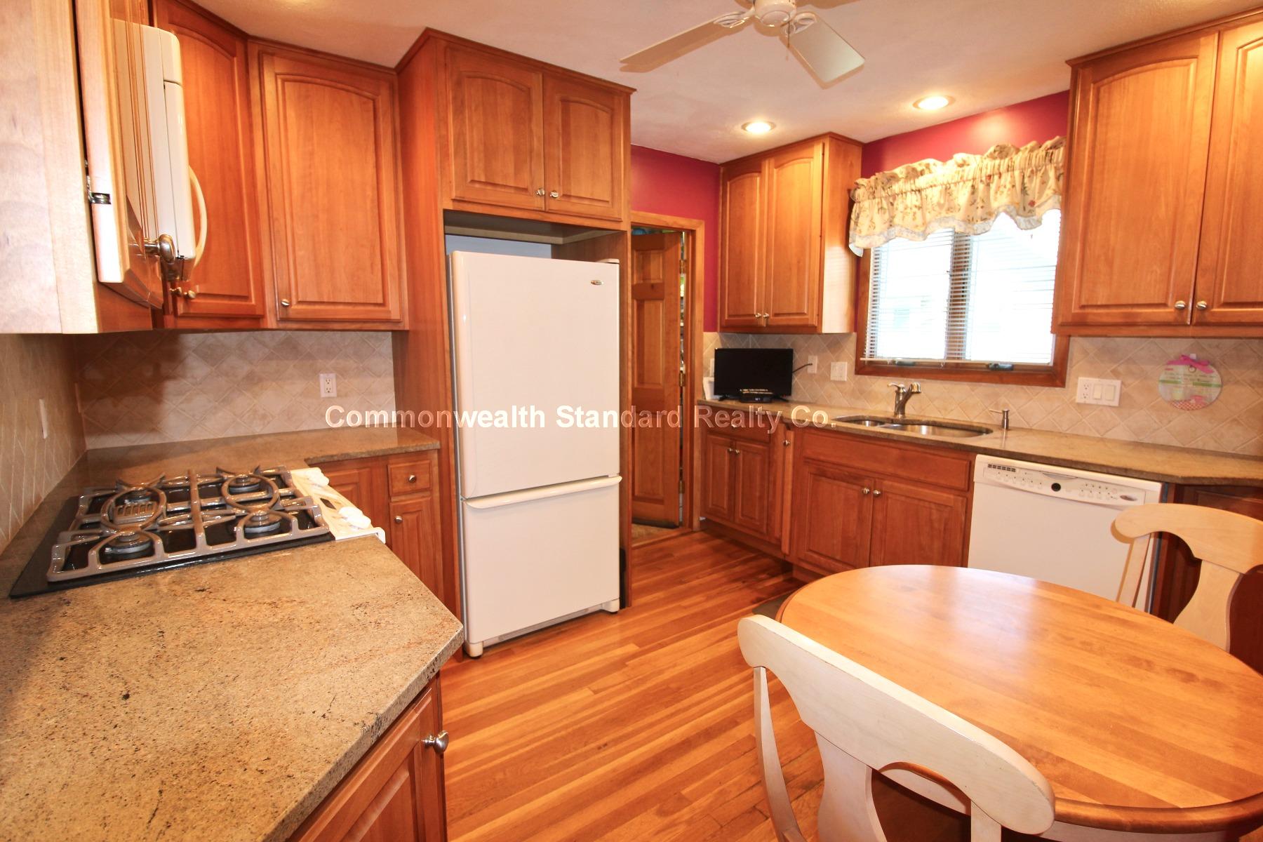 66 Willis Ave, South Medford