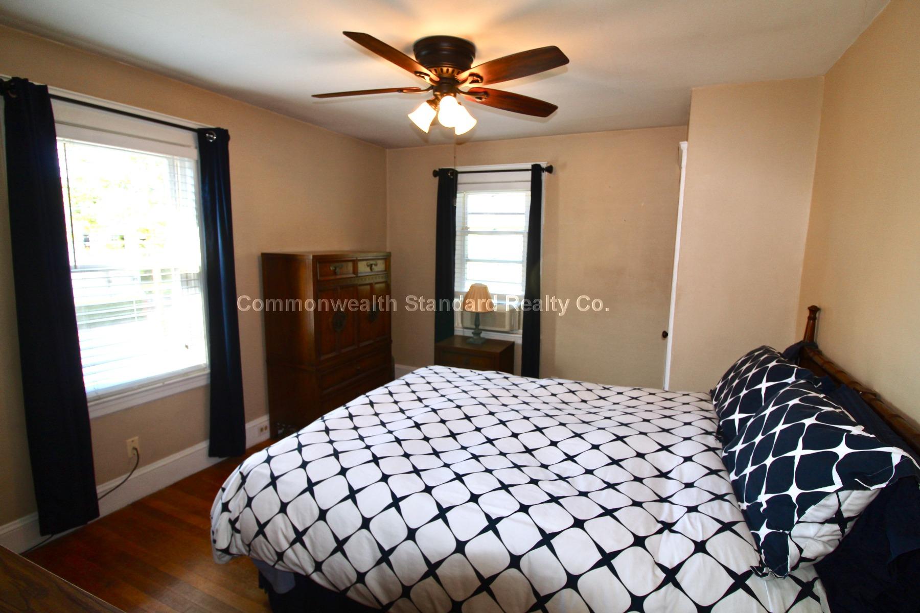 66 Willis Ave, South Medford