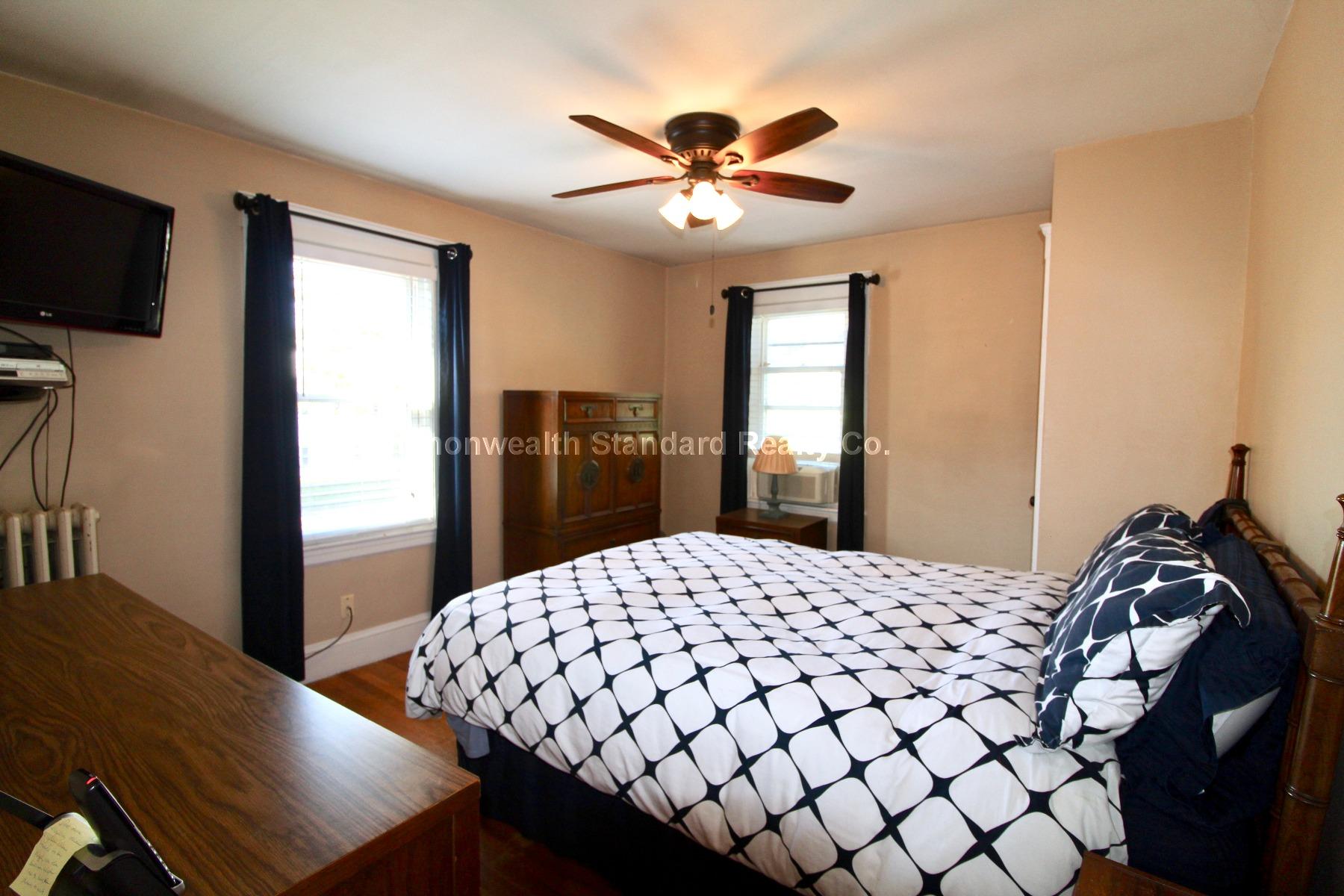 66 Willis Ave, South Medford