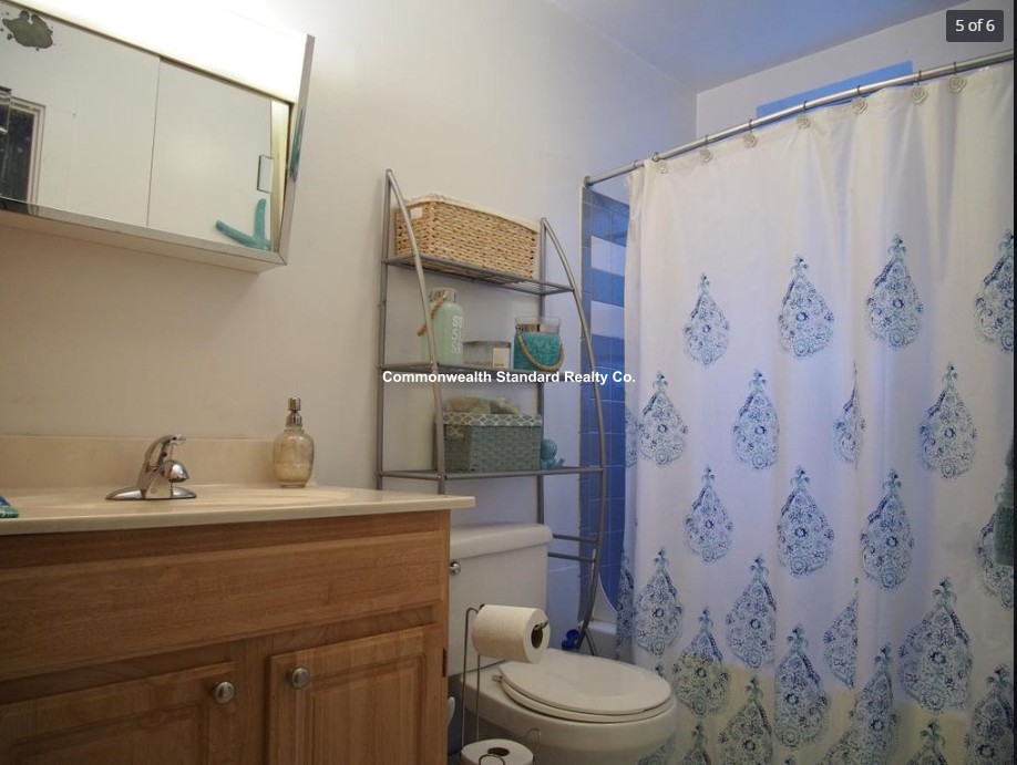 833 Beacon St, Fenway