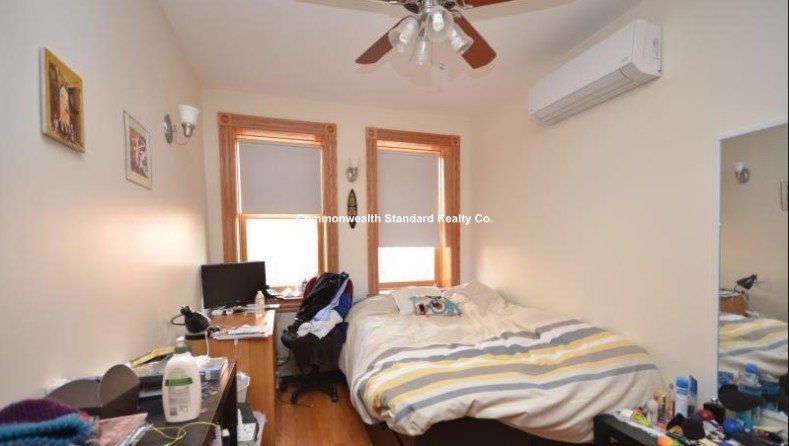 4 bed, 2 bath apartment for rent at 47 Garden St Unit 1, Beacon Hill — photo 5 of 8