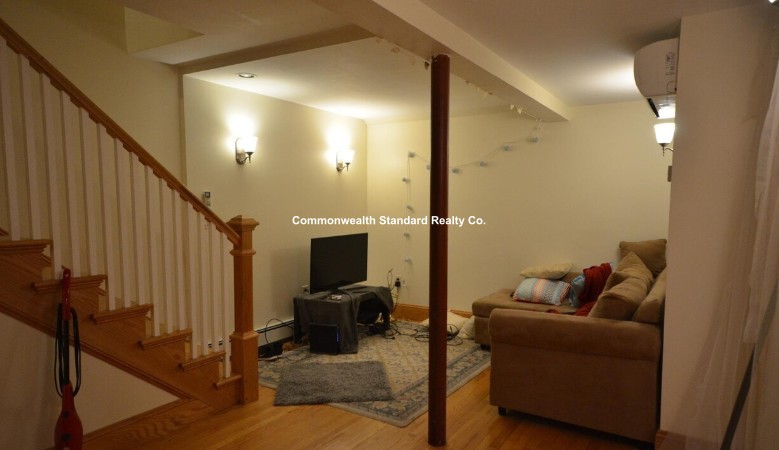 4 bed, 2 bath apartment for rent at 47 Garden St Unit 1, Beacon Hill — photo 8 of 8