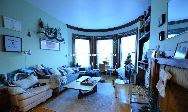 849 Beacon St, Fenway