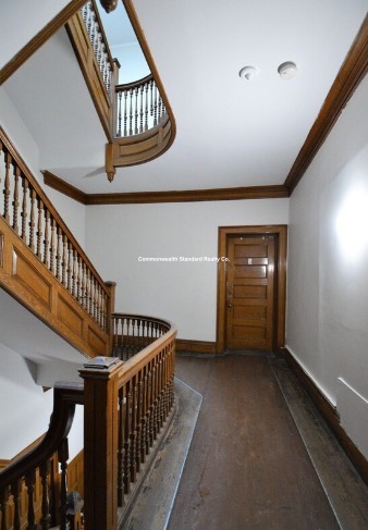 849 Beacon St, Fenway