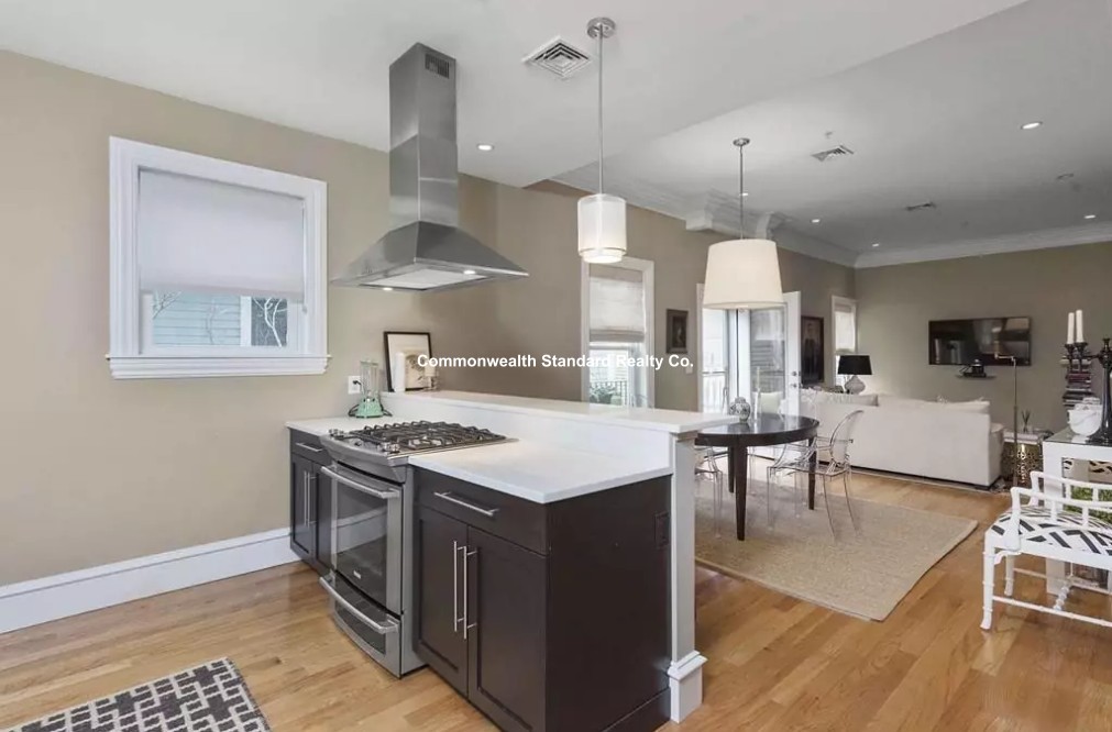 7 Tuckerman St, South Boston