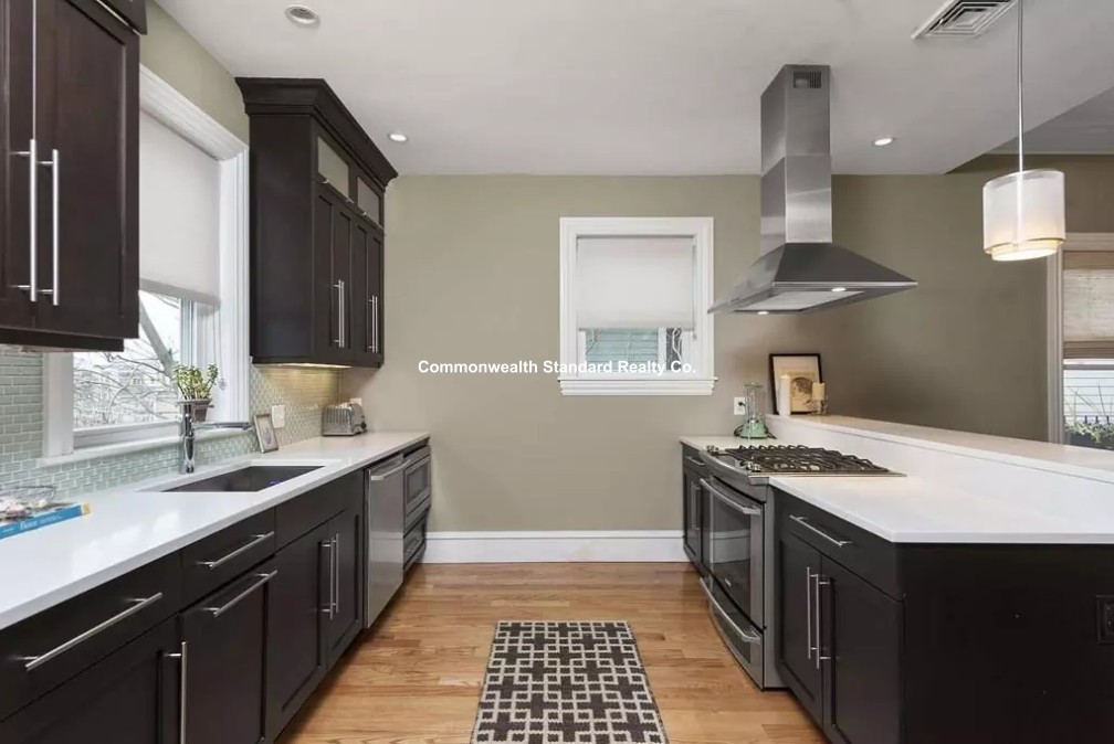 7 Tuckerman St, South Boston