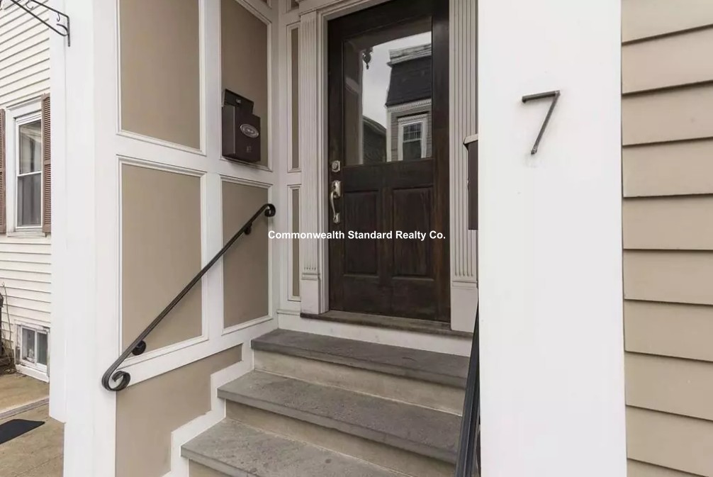 7 Tuckerman St, South Boston