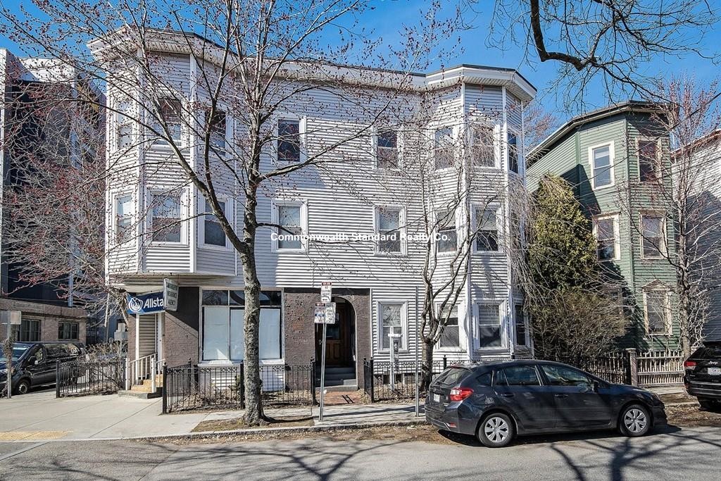 193 Brookline St, Cambridgeport