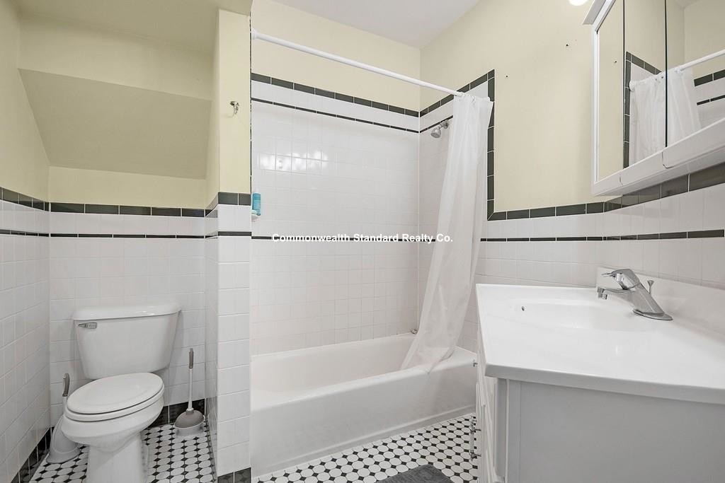 193 Brookline St, Cambridgeport