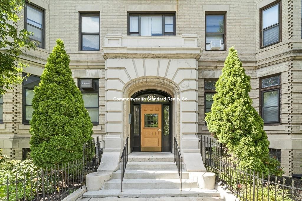 1 bed, 1 bath apartment for rent at 137 Peterborough St Unit 21, Fenway — photo 13 of 15